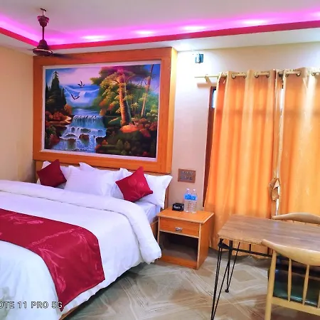 Hotel National Park- A Peaceful Family Home Where You Can Stay Peace And Enjoy And Organize The Wildlife Safari Chitwan Extérieur photo