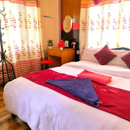 Hotel National Park- A Peaceful Family Home Where You Can Stay Peace And Enjoy And Organize The Wildlife Safari Chitwan Extérieur photo
